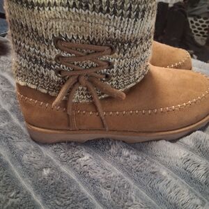 Cozy Tan Knit Ankle Booties. Never Worn.